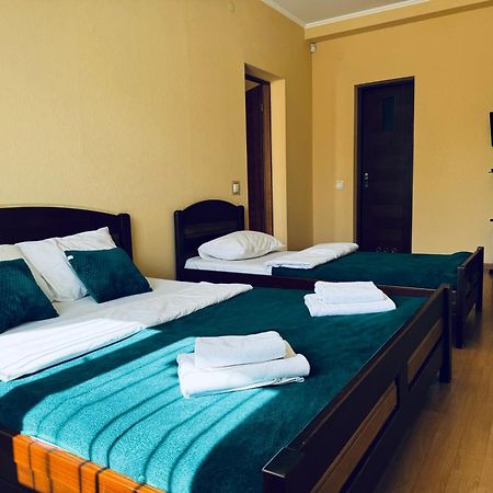 Etna Hotel Lviv Eksteriør billede