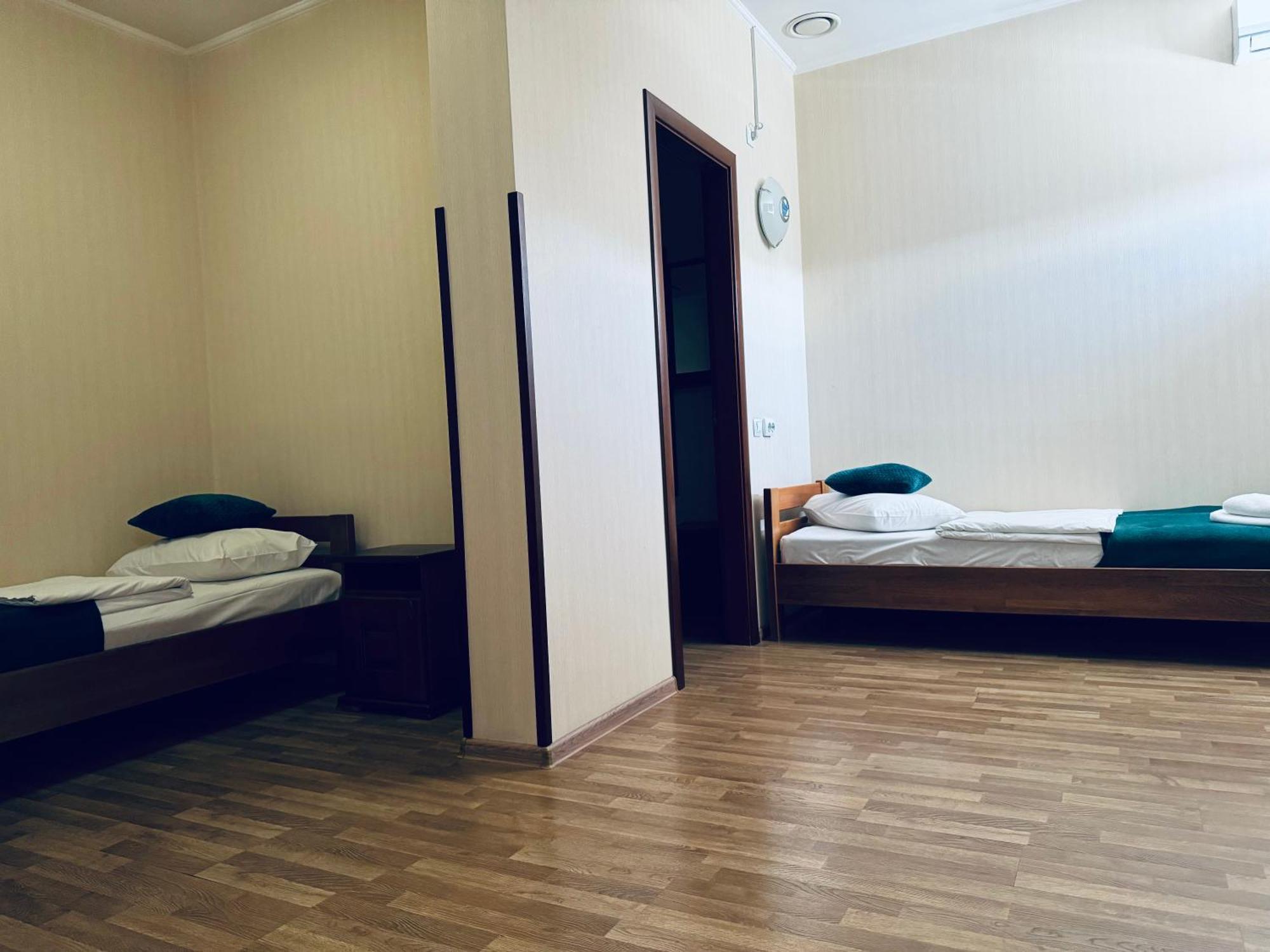 Etna Hotel Lviv Eksteriør billede